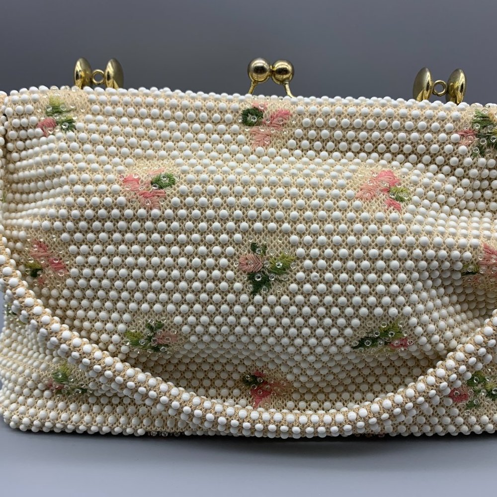 Vintage 50's Lumured Caviar Beaded with Floral Purse